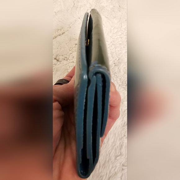 Louis Vuitton Sage Vernis Cardholder - Picture 11 of 15